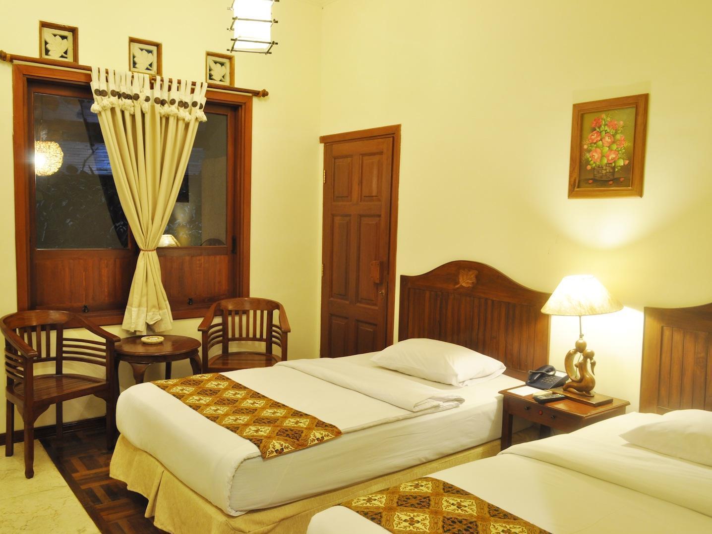 บูกิต ดวน โฮเต็ล แอนด์ รีสอร์ต Hotel เกอดีรี ภายนอก รูปภาพ