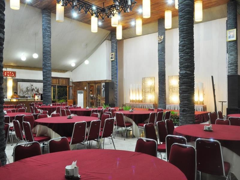 บูกิต ดวน โฮเต็ล แอนด์ รีสอร์ต Hotel เกอดีรี ภายนอก รูปภาพ