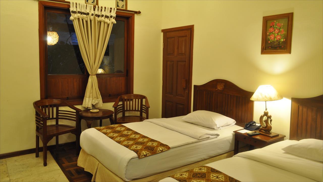 บูกิต ดวน โฮเต็ล แอนด์ รีสอร์ต Hotel เกอดีรี ภายนอก รูปภาพ