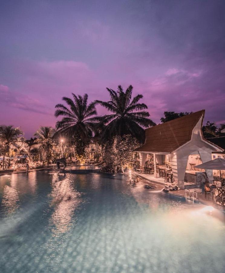 บูกิต ดวน โฮเต็ล แอนด์ รีสอร์ต Hotel เกอดีรี ภายนอก รูปภาพ