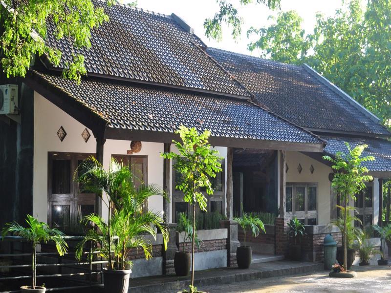 บูกิต ดวน โฮเต็ล แอนด์ รีสอร์ต Hotel เกอดีรี ภายนอก รูปภาพ