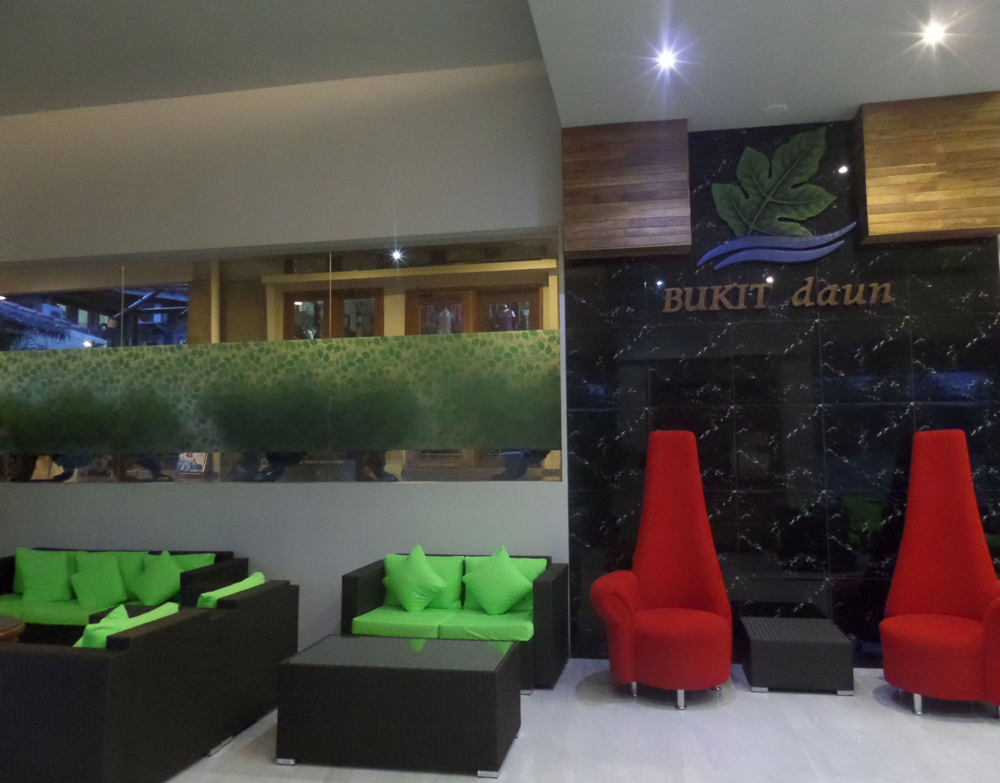 บูกิต ดวน โฮเต็ล แอนด์ รีสอร์ต Hotel เกอดีรี ภายนอก รูปภาพ